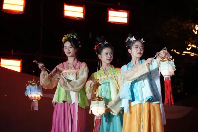 思茅区2025年国庆中秋假期接待游客超102万人次！旅游花费9.13亿元！