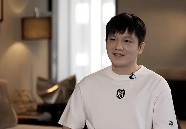 外媒对樊振东的称呼变了，四字之差释放强烈信号，马龙的话再应验