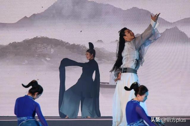 诗从长安来 意向千秋去
