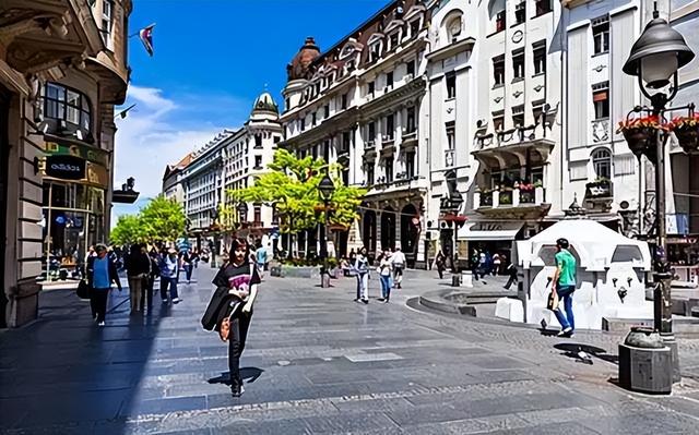 前往塞尔维亚旅游，支付当地美女600元人民币，能享受到啥服务？