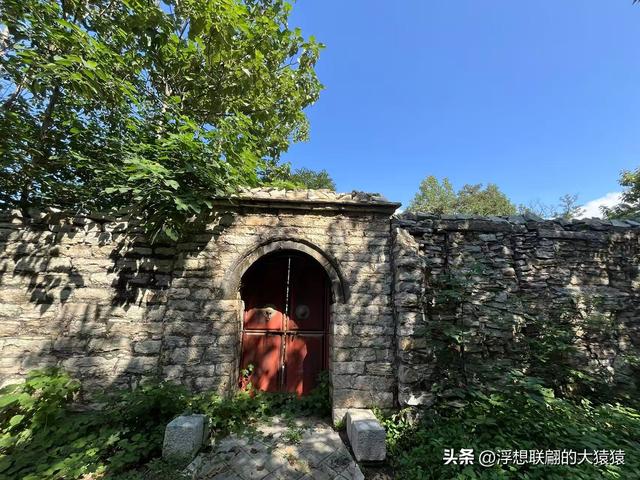 肥城一日游之最后一站：始建于唐代的空杏寺和空杏寺村