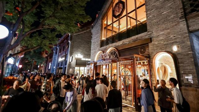 诗与遥受邀出席世界遗产与文化城市国际论坛