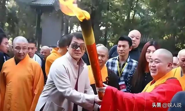 释永信被抓走调查，又有三大噩耗传出，私生活混乱只是冰山一角！
