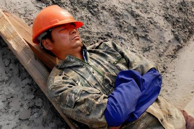 60岁还在打工？国家出手了！这份新规全方位保障了超龄打工人权益