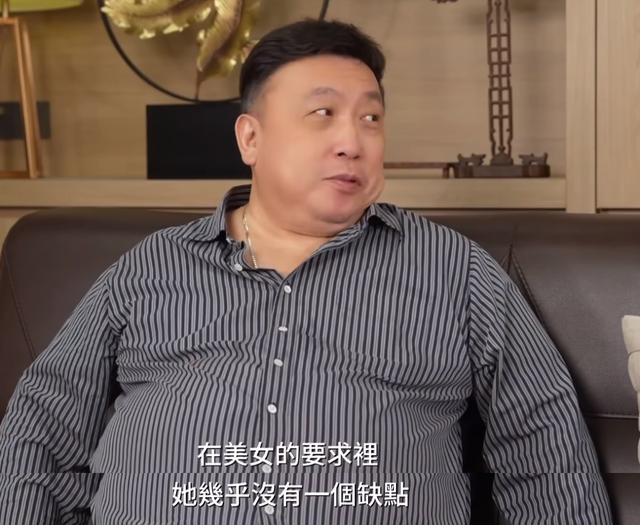 王晶评港圈四大美人：青霞男相，嘉欣没肉，祖贤腿丑，她最完美