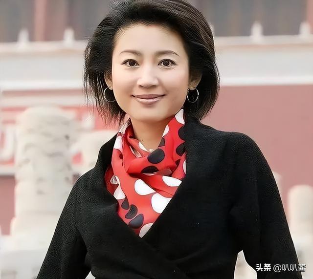 “余生好好走”，57岁央视主持王小丫，曾在病床上的留言引人泪目