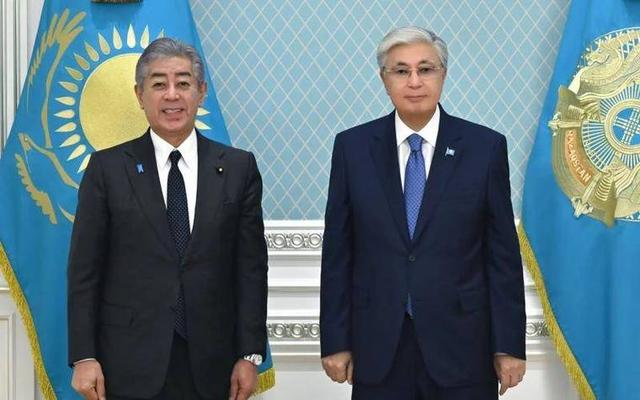 中国奉陪到底！《东京宣言》发布，日文版超过7页，高市换新打法