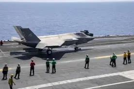 中企帮胡塞武装瞄准美国航母？美国国务院指责中国，真相到底如何图片