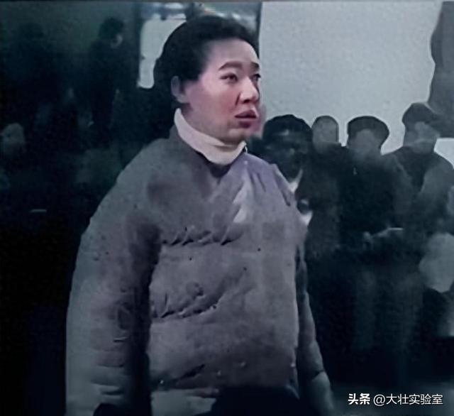 这就是汉奸川岛芳子真实模样，被日本养父玷污，为何甘愿当汉奸?