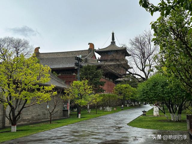 华严寺：“八大辽构”之七，拥有最美辽塑菩萨和最美古代书橱