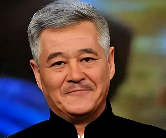 范伟没想到2026春晚仅剩2月	，老搭档赵本山因大鹏一句话口碑暴增