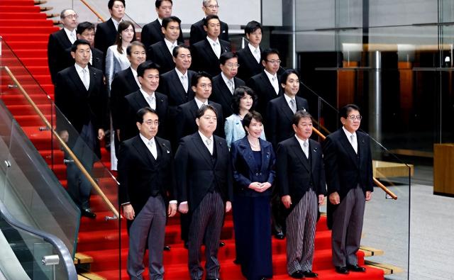 日本“撒切尔”上台，高市早苗无视警告，上台第一把火就烧向中国