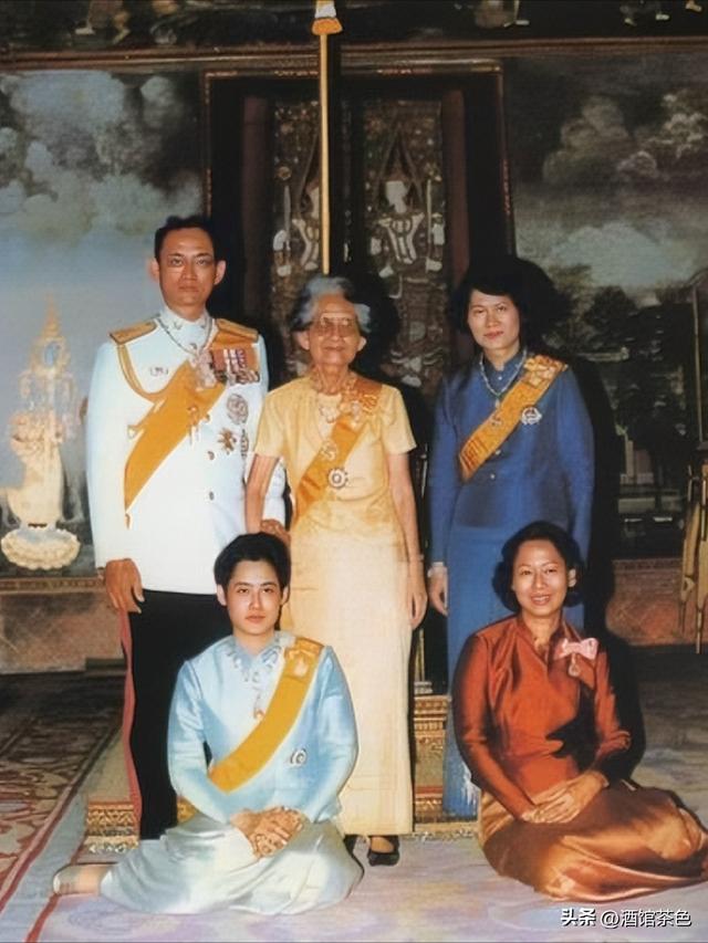 基因强大！泰国王室“香肠嘴”遗传3代，靠娶漂亮王妃也改变不了