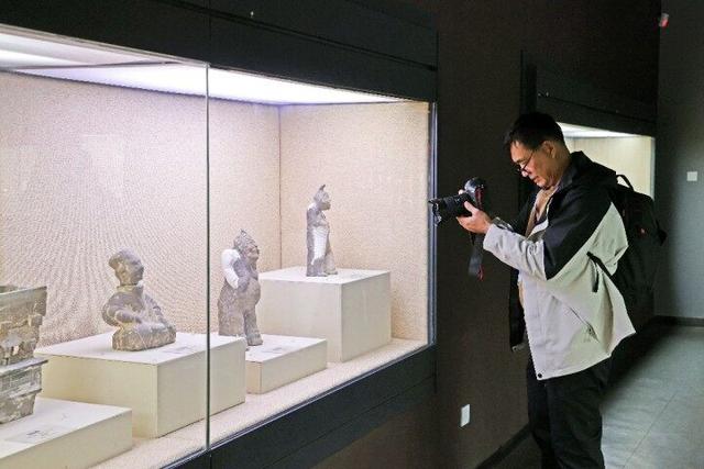 打卡中国羌族博物馆 感受羌族悠久历史文化