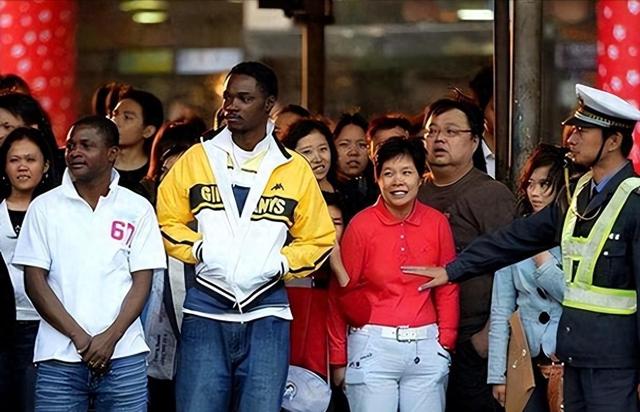 中国又1个大省被盯上，37万外国人赖着不走，还想要长久生活