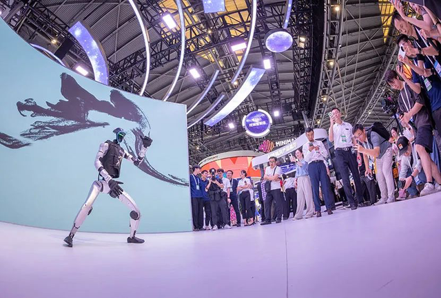 2025世界人工智能大会：直击中国电信“AI全家桶”开挂现场！