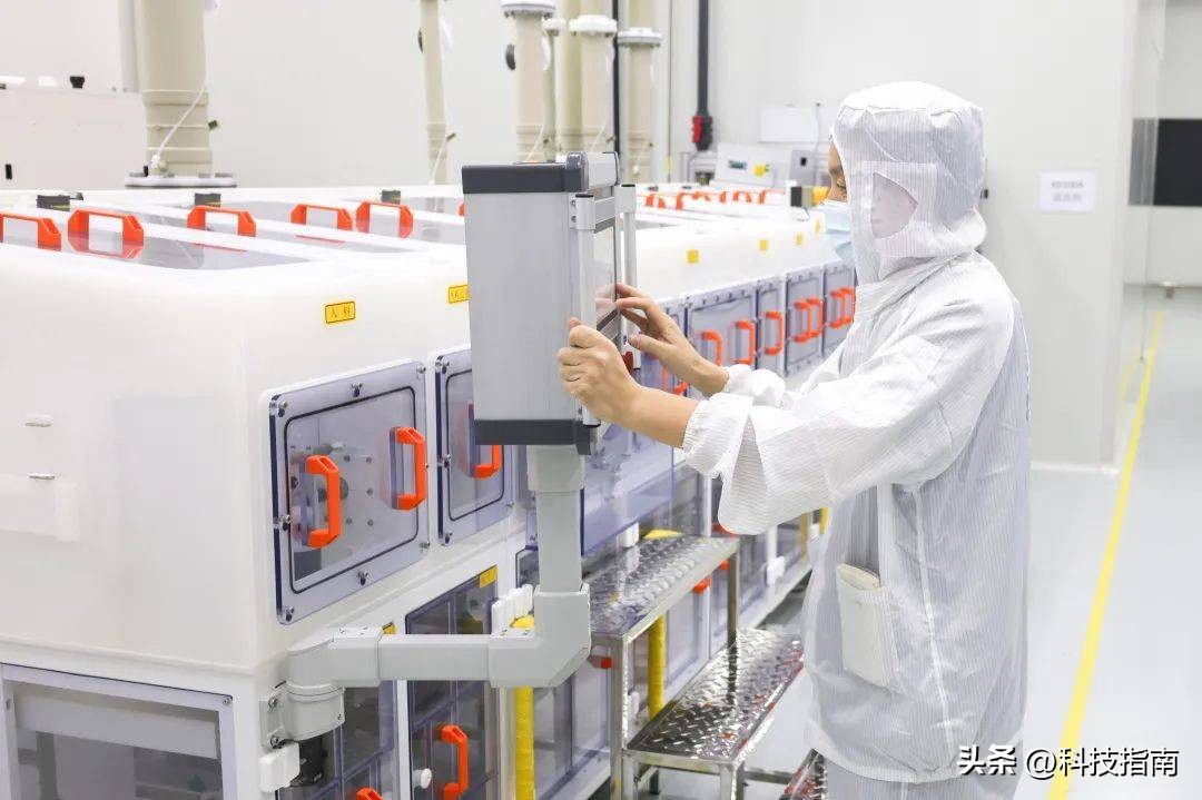 钙钛矿效率27%突破,马斯克100GW计划藏暴富机会