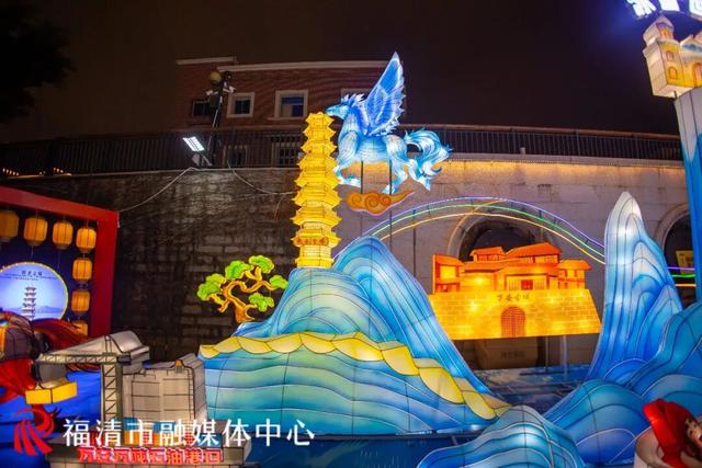 流光溢彩！东瀚“四骏”花灯惊艳亮相！