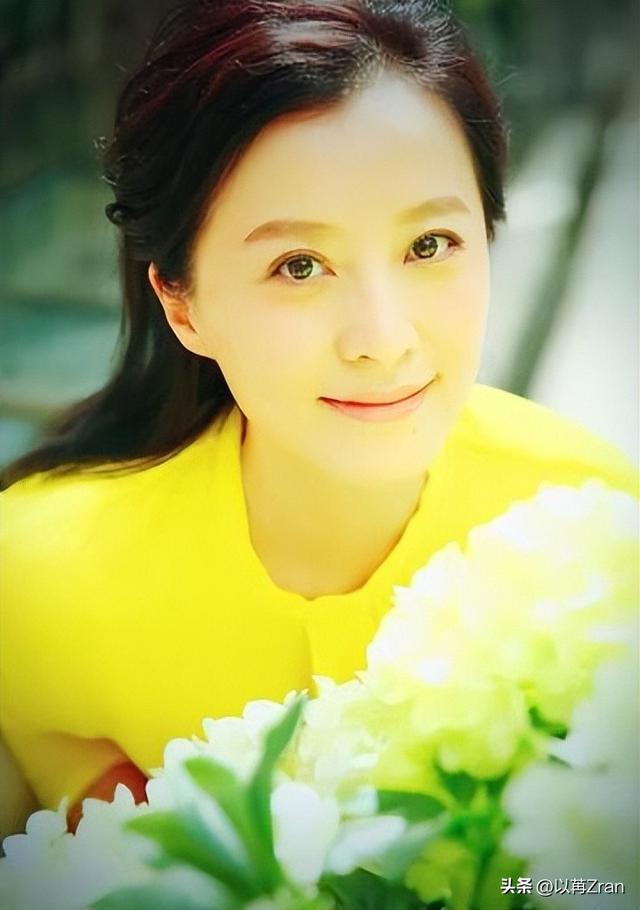 演员徐露嫌丈夫丑拒绝生孩子，丈夫给她245万，生下女儿后打脸了