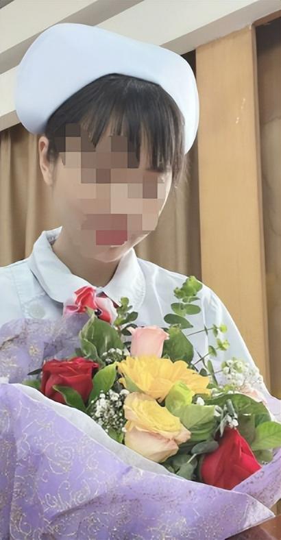 丈夫公开发声！官宣辞职才5天，最快女护士竟走上了另一条上坡路