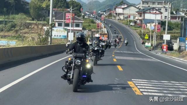【南渡乌江 骑遇山河】金沙摩旅踏秋追红迹 | 一半风光治愈 一半信仰滚烫