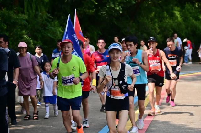 荣耀时刻！观音山登山大赛完赛奖牌已就位，助您解锁8月限定成就