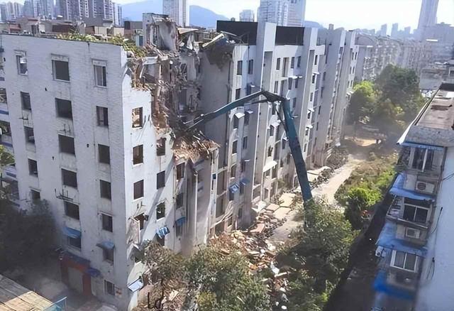 国家发话：老破小可原地重建！居民：不如“推倒不建，以旧换新”