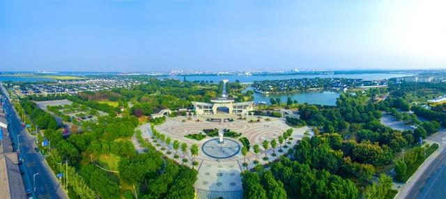 昆山巴城：从“吃蟹地”到“品城韵”的金色蝶变