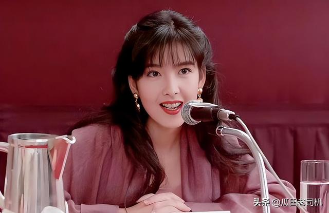 被戴8次绿帽子，3次被捉奸在床，这就是我们“玉女”守卫的爱情