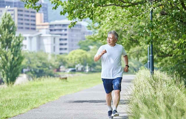 调查发现：那些善于锻炼的人，到70岁以后，大多会出现这些情况