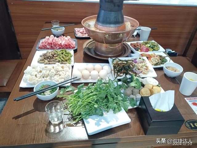 跟我一起去三亚旅居的同学,买了5月12号的火车票,14号就能到家