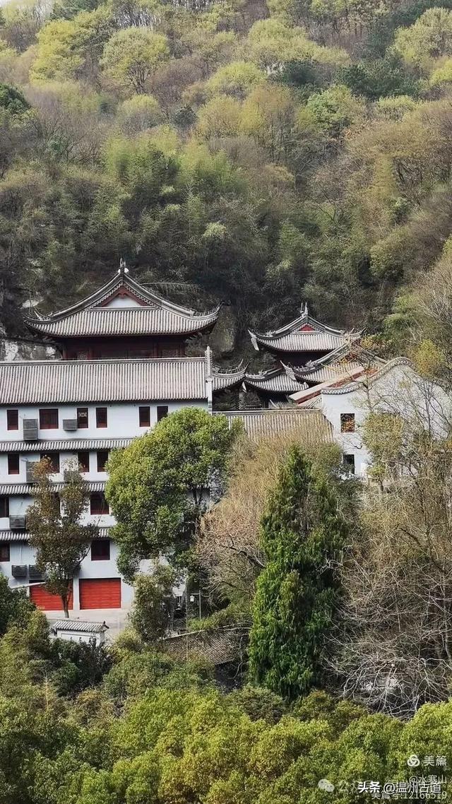 打卡这座1600多年的"越国敦煌"!探秘千年石窟与佛光交织的圣境!