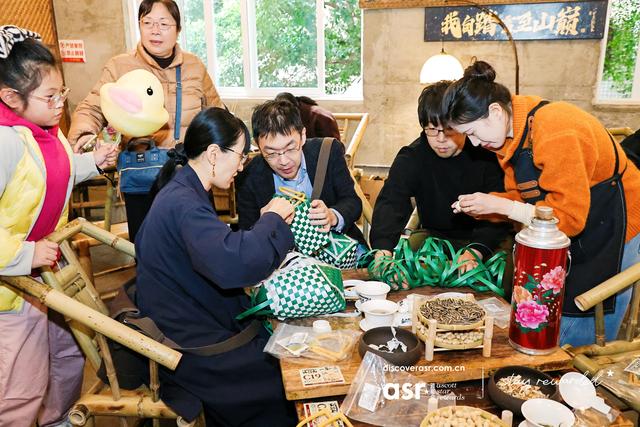 雅诗阁中国2025成都地区感恩嘉年华成功举办