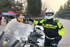 西安交警经开大队全力保障“八省联考”适应性考试图片