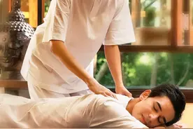 “从城市到小镇，按脚店无处不在，背后的秘密是什么？”图片