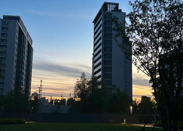 第一次买房千万别踩雷，这10条建议全都是肺腑之言，帮你少走弯路