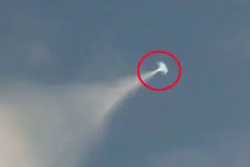 漂亮，连级间分离都拍到了，菲律宾人拍“东风导弹飞向太平洋”图片