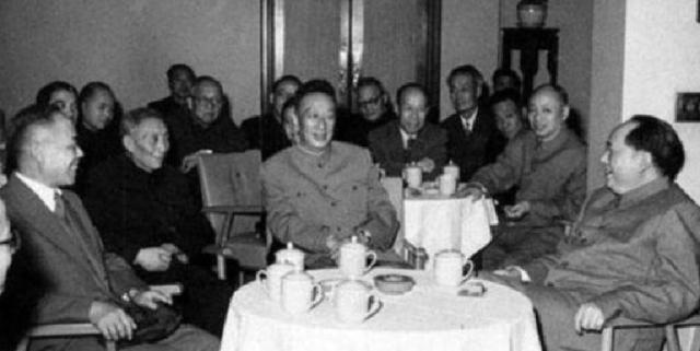 1948年，刘少奇对薄一波讲：提拔此人后果很严重，你将来要负责！