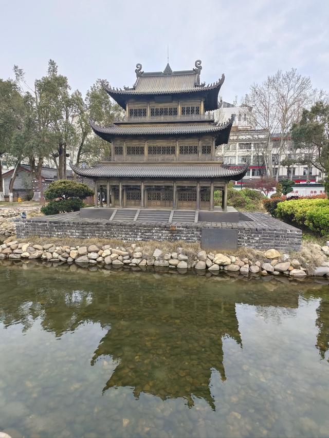 湖南必去十大景点排行榜，这才是湖南最值得去的10个地方，收藏好