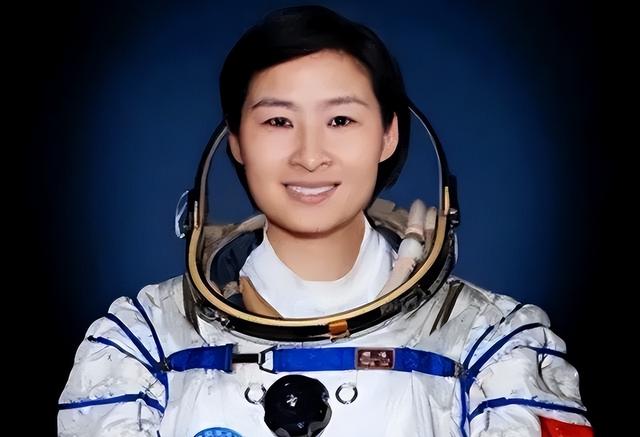 航天女英雄刘洋，丈夫才貌双全，曾对妻子撒谎，妻子却不怪他