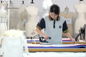 数学天才姜萍成功出圈，但是也折射出教育事业的短板她为何被埋没图片