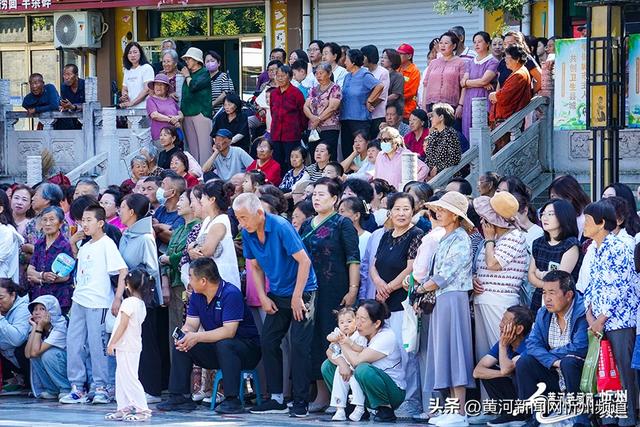 偏关县“唱游偏关”2025广场舞展演举行