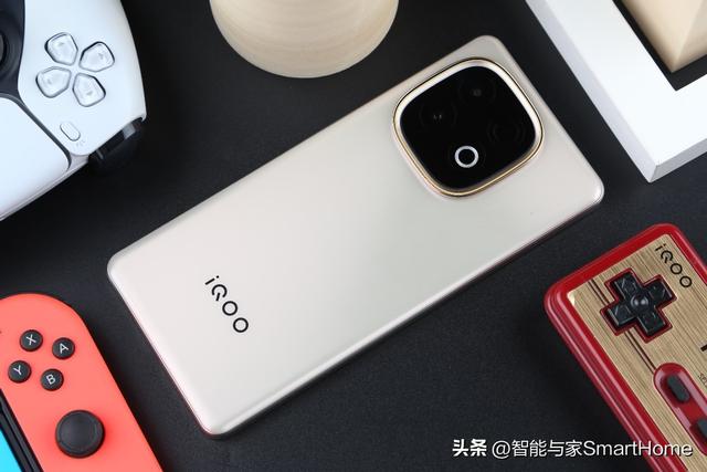 性能续航的双王牌 上手iQOO Z10 Turbo+