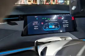 比亚迪汉L普通第三方充电桩实测：从1%充至满电仅19分钟图片