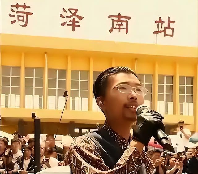网红郭有才：泡沫散尽后，他才是人生赢家，卡里存款成最大问题！