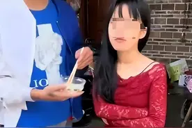 闻风丧胆的菜花夫妇，网友：我以为是玩梗，没想是真的太炸裂图片