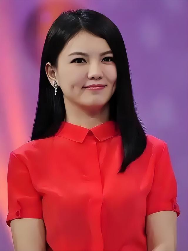 李湘被禁关5天后	，家境被扒底朝天，父母身份曝光，果然不简单