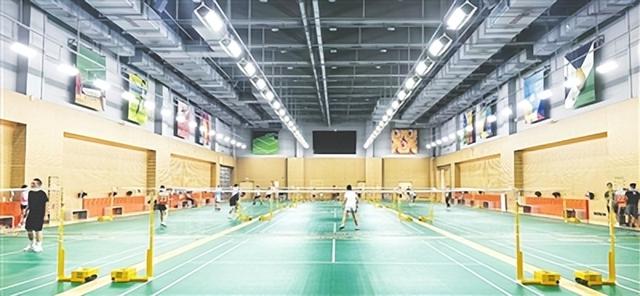 球馆、球场、彩虹跑道！健身、休闲、文化、娱乐！浮山全民健身中心正式启用