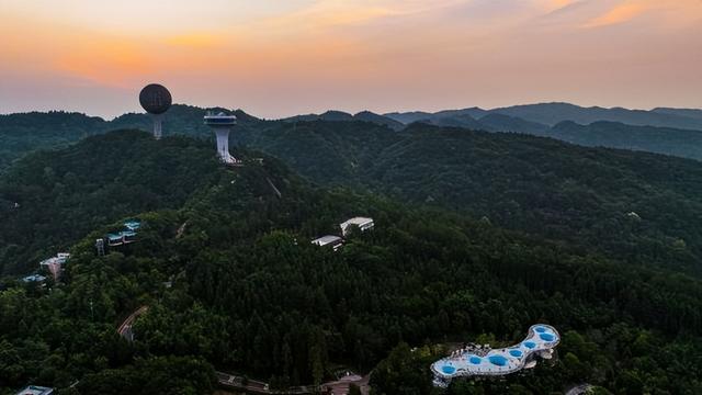 宣汉：“巴山之月”点亮月亮坪21℃夏日清凉胜地