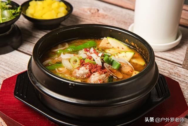 自驾游必看！一块电瓶能存多少电？一度电在野外能干啥？